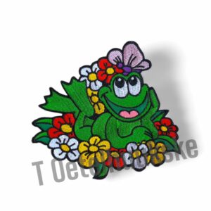 Oeteldonk embleem kikker met vlinder
